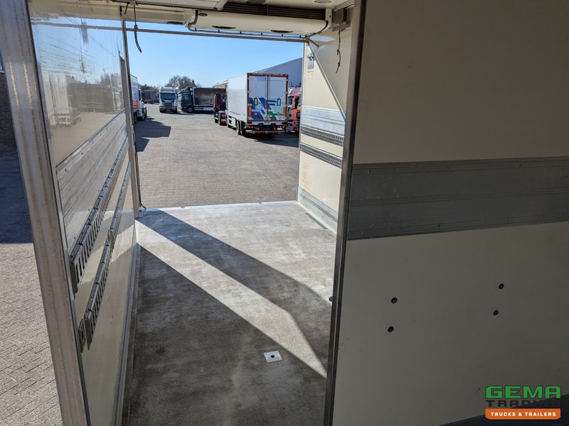 Рефрижератор Mercedes-Benz ATEGO 1222 L 4x2 Dagcab Euro5 - Koel-Vriesbak 6.3M - Carrier Supra 950MT + Laadklep 2000KG - Zijdeuren: фото 11