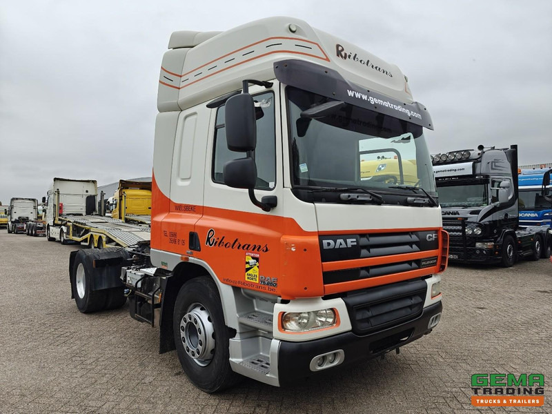 DAF CF75.250 4x2 SpaceCab Euro5 - Handgeschakeld - Airco - Тягач: фото 2 DAF CF75.250 4x2 SpaceCab Euro5 - Handgeschakeld - Airco - Тягач: фото 2