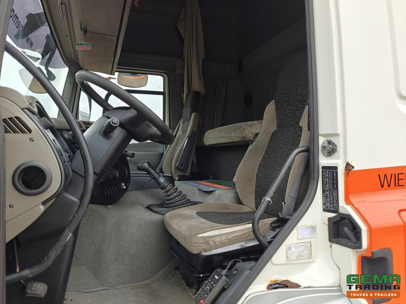 DAF CF75.250 4x2 SpaceCab Euro5 - Handgeschakeld - Airco - Тягач: фото 5 DAF CF75.250 4x2 SpaceCab Euro5 - Handgeschakeld - Airco - Тягач: фото 5
