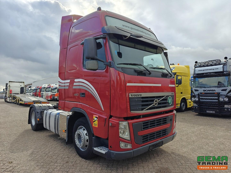 Volvo FH460 4x2 Globetrotter XL Euro5 - Handgeschakeld - Dubbele tanks - Тягач: фото 2 Volvo FH460 4x2 Globetrotter XL Euro5 - Handgeschakeld - Dubbele tanks - Тягач: фото 2
