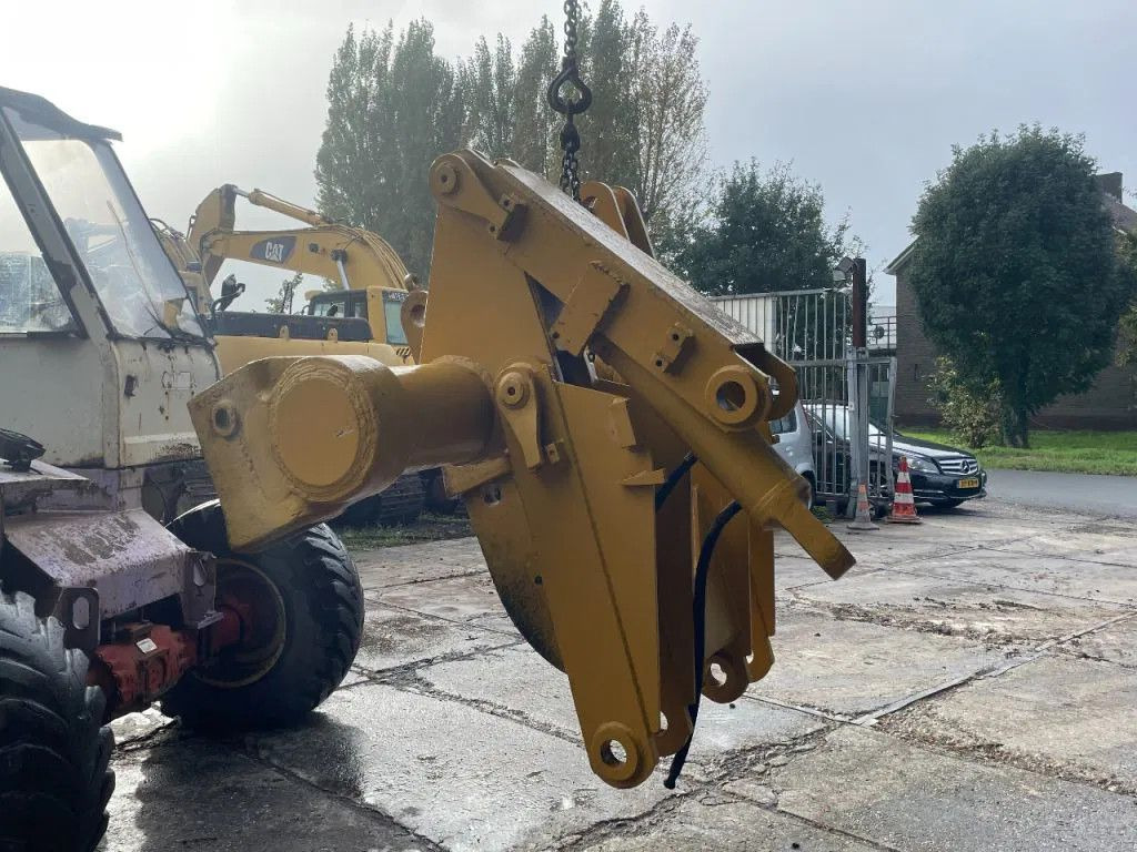 CAT Caterpillar Ripper compatible with D7R and D7H R CAT Ripper compatible with D7R and D7H Ripper compat - Рыхлитель для Строительной техники: фото 5 CAT Caterpillar Ripper compatible with D7R and D7H R CAT Ripper compatible with D7R and D7H Ripper compat - Рыхлитель для Строительной техники: фото 5