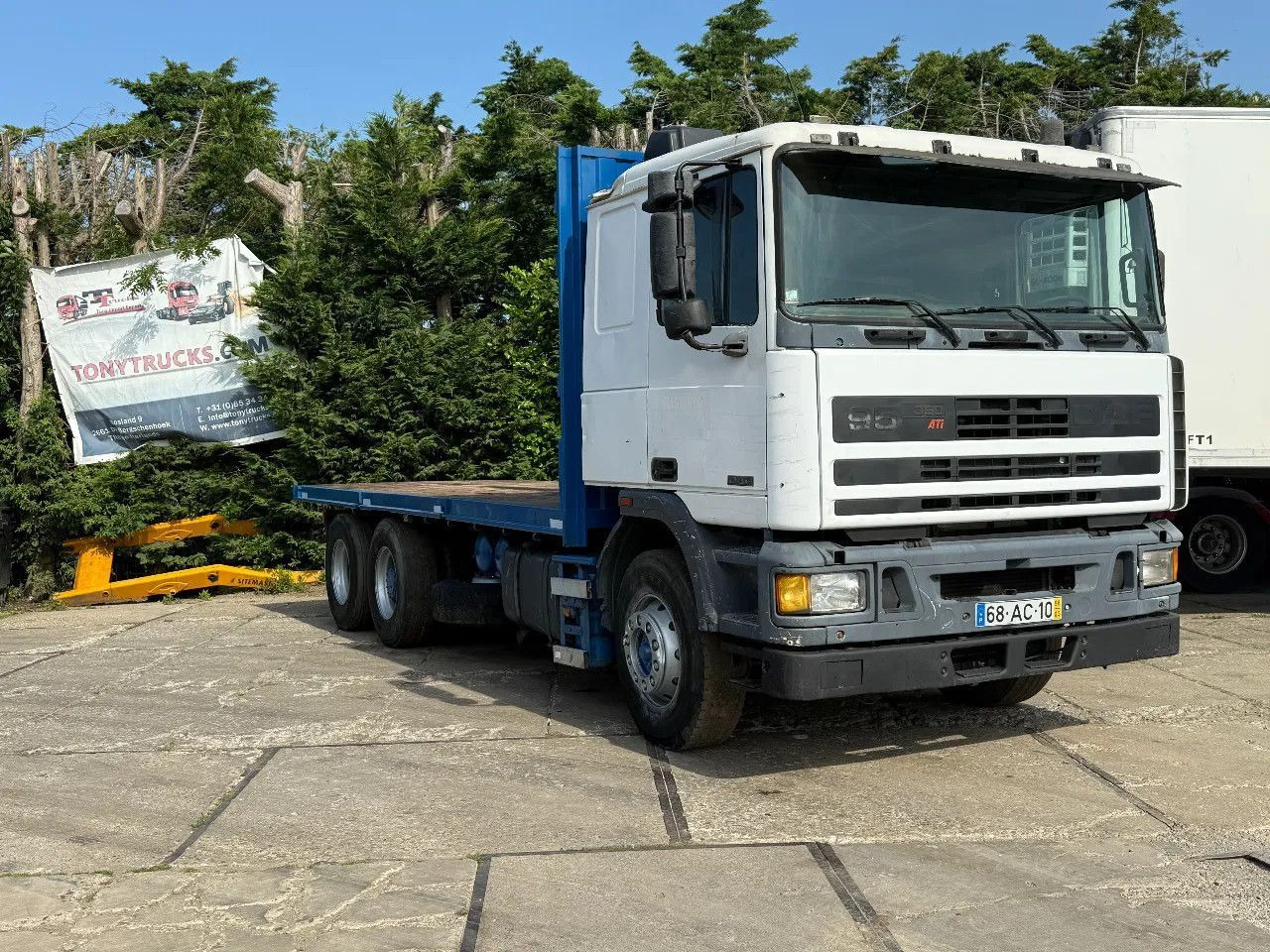 DAF 95.360 ATI 6X2 Chassis ZF Manual Gearbox - Грузовик бортовой/ Платформа: фото 1 DAF 95.360 ATI 6X2 Chassis ZF Manual Gearbox - Грузовик бортовой/ Платформа: фото 1