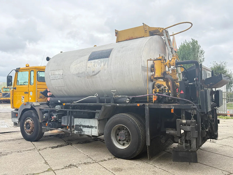 Renault G260 4X2 ACMAR Bitumen Sprayer 10.000L Spring/Spring Manual Gear - Грузовик: фото 3 Renault G260 4X2 ACMAR Bitumen Sprayer 10.000L Spring/Spring Manual Gear - Грузовик: фото 3
