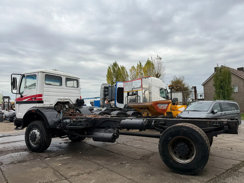 Mercedes-Benz 2036 V10 4X4 Chassis Spring/Spring Manual Gearbox - Грузовик-шасси: фото 3 Mercedes-Benz 2036 V10 4X4 Chassis Spring/Spring Manual Gearbox - Грузовик-шасси: фото 3