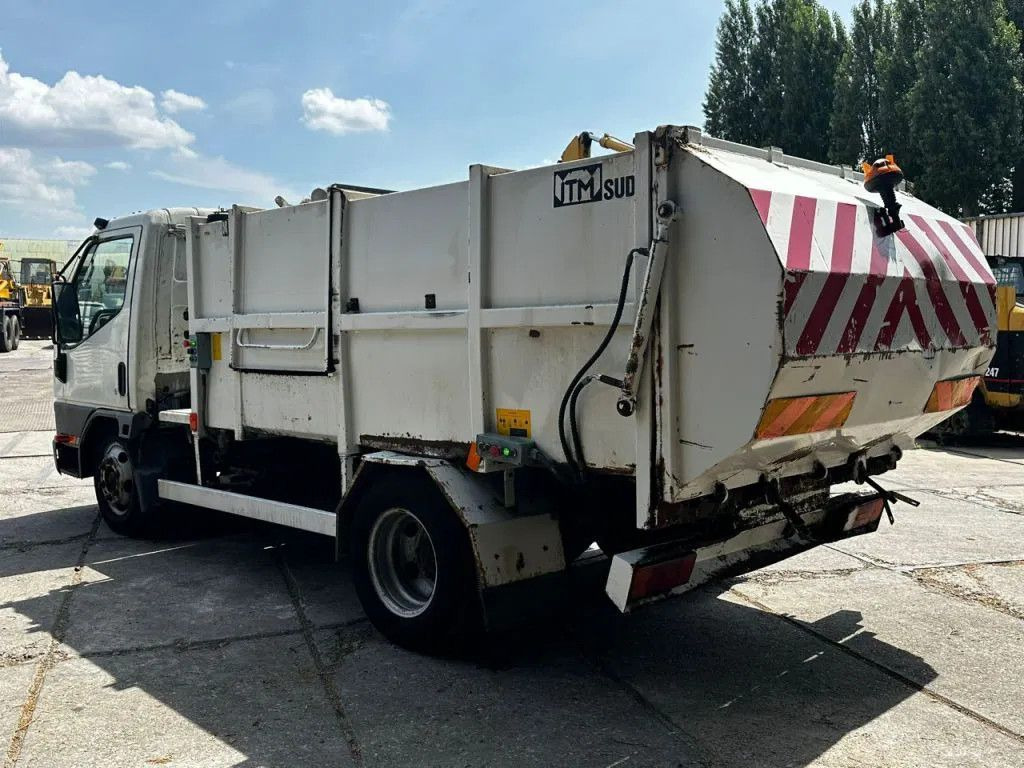 Mitsubishi Canter GARBAGE TRUCK SPRING/SPRING MANUAL GEARBO - Мусоровоз: фото 4 Mitsubishi Canter GARBAGE TRUCK SPRING/SPRING MANUAL GEARBO - Мусоровоз: фото 4