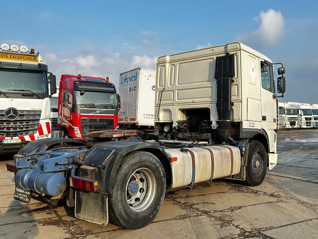DAF XF 95.380 4X2 Tractor-unit Spring/Air ZF Manual DAF XF 95.380 4X2 Tractor-unit Spring/Air ZF Manual - Тягач: фото 4 DAF XF 95.380 4X2 Tractor-unit Spring/Air ZF Manual DAF XF 95.380 4X2 Tractor-unit Spring/Air ZF Manual - Тягач: фото 4