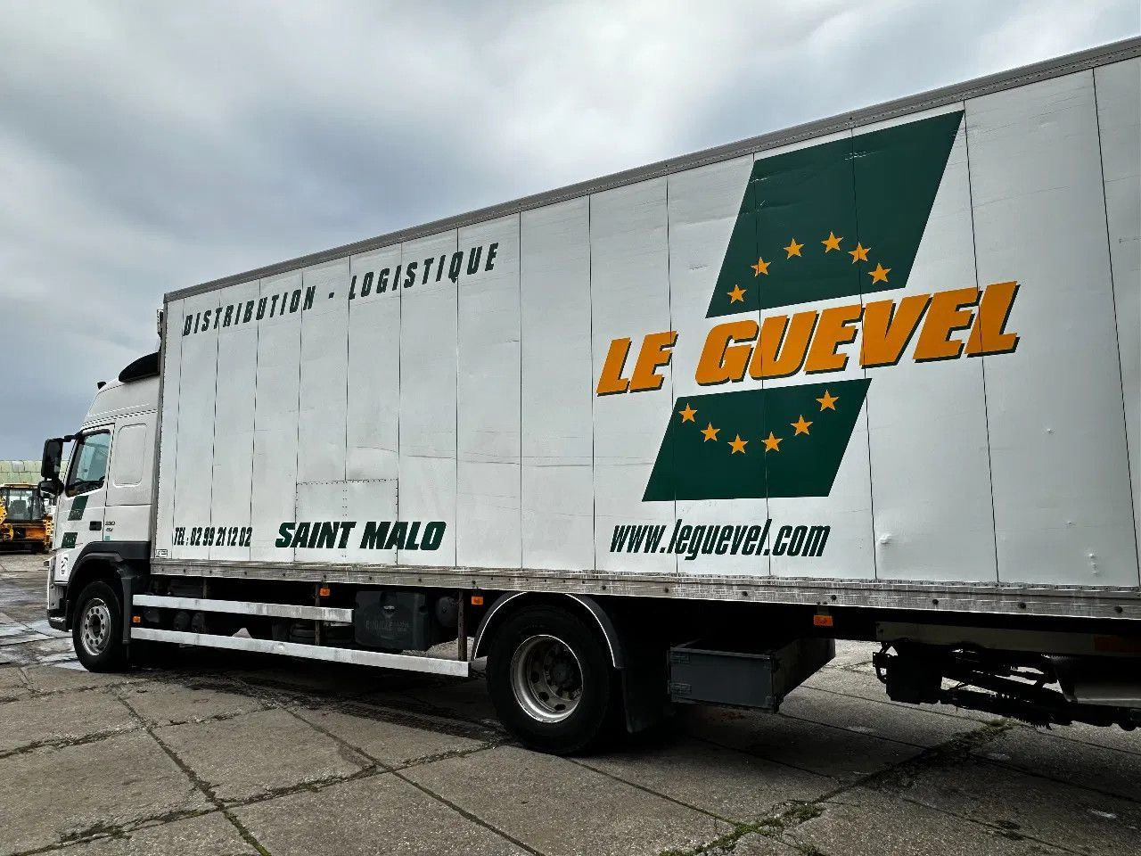 Volvo FM 330 4X2 BOX Spring/Air EURO5 Double Airco Ret - Грузовик с закрытым кузовом: фото 3 Volvo FM 330 4X2 BOX Spring/Air EURO5 Double Airco Ret - Грузовик с закрытым кузовом: фото 3