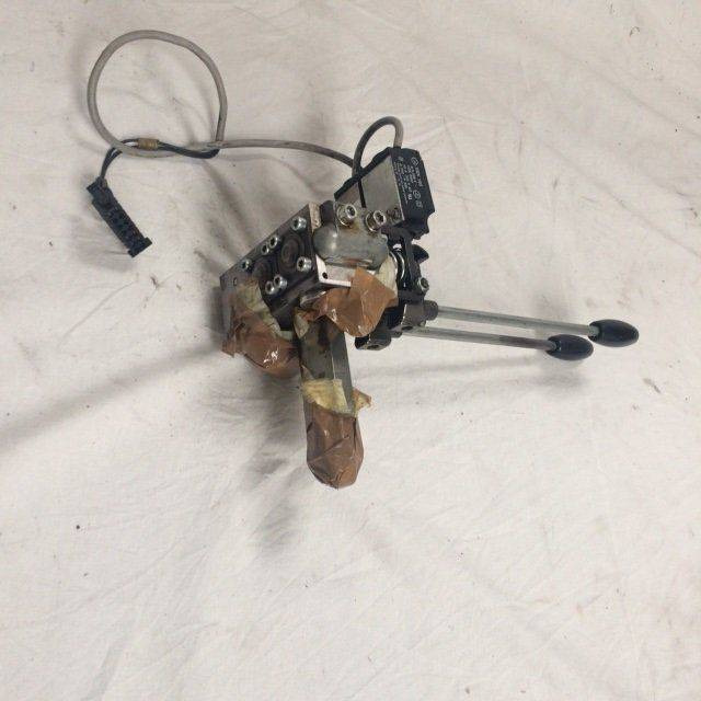 2-way hydraulic control unit for Still Wagner EGV-1600 - Гидравлический клапан для Погрузочно-разгрузочной техники: фото 3 2-way hydraulic control unit for Still Wagner EGV-1600 - Гидравлический клапан для Погрузочно-разгрузочной техники: фото 3