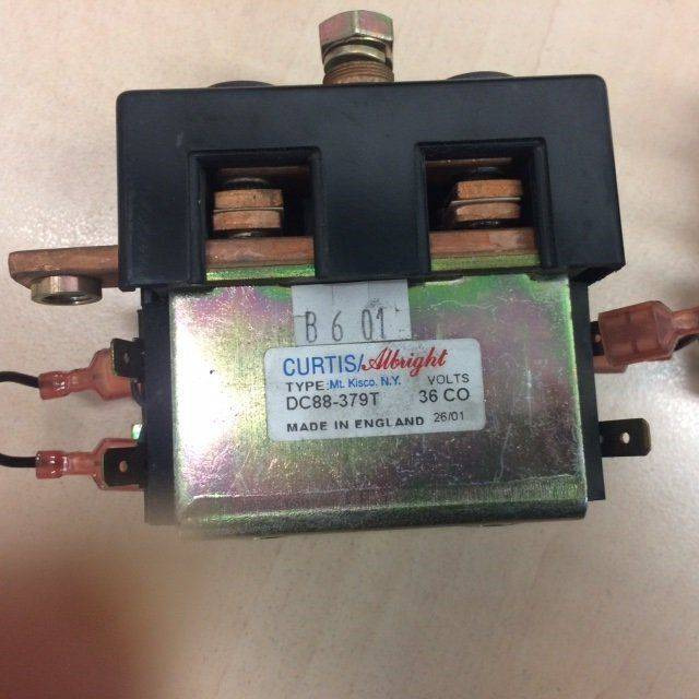 2X Contactors for Scrubber vacuum cleaner Nilfisk BR 850 - Электрическая система для Оборудования для клининга: фото 4 2X Contactors for Scrubber vacuum cleaner Nilfisk BR 850 - Электрическая система для Оборудования для клининга: фото 4