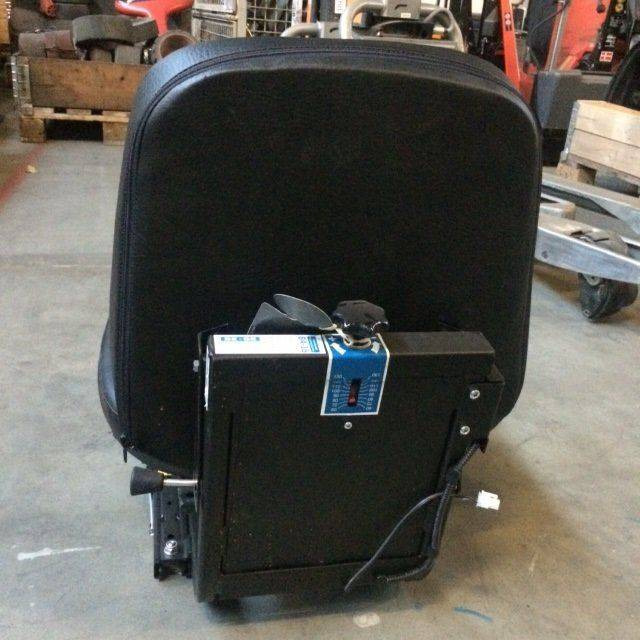 BE-GE Seat for Atlet - Сиденье для Погрузочно-разгрузочной техники: фото 2 BE-GE Seat for Atlet - Сиденье для Погрузочно-разгрузочной техники: фото 2