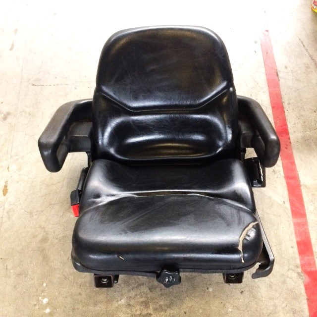 HYSTER seat for forklift - Кабина и интерьер для Вилочных погрузчиков: фото 1 HYSTER seat for forklift - Кабина и интерьер для Вилочных погрузчиков: фото 1