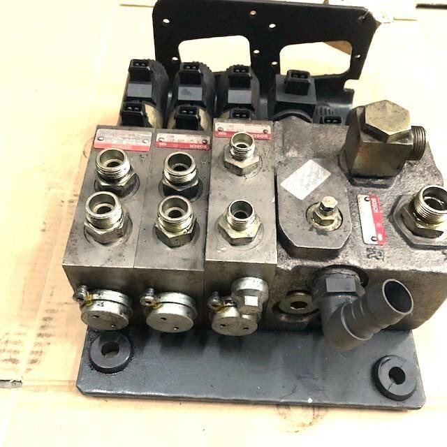 Hydraulic control valve for Still R20-18 - Гидравлический клапан для Погрузочно-разгрузочной техники: фото 3 Hydraulic control valve for Still R20-18 - Гидравлический клапан для Погрузочно-разгрузочной техники: фото 3