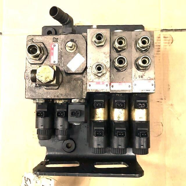 Hydraulic control valve for Still R20-18 - Гидравлический клапан для Погрузочно-разгрузочной техники: фото 1 Hydraulic control valve for Still R20-18 - Гидравлический клапан для Погрузочно-разгрузочной техники: фото 1