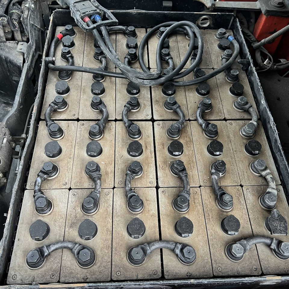 Linde E16 (386) - Электропогрузчик: фото 4 Linde E16 (386) - Электропогрузчик: фото 4