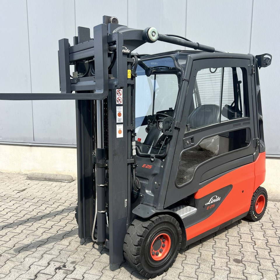 Linde E25L (387) - Электропогрузчик: фото 2 Linde E25L (387) - Электропогрузчик: фото 2
