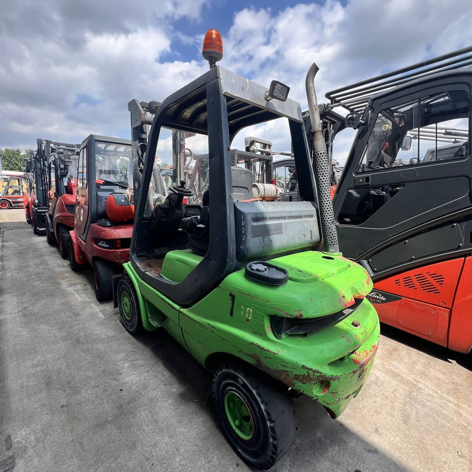 Linde H25D (351-03) - Дизельный погрузчик: фото 2 Linde H25D (351-03) - Дизельный погрузчик: фото 2