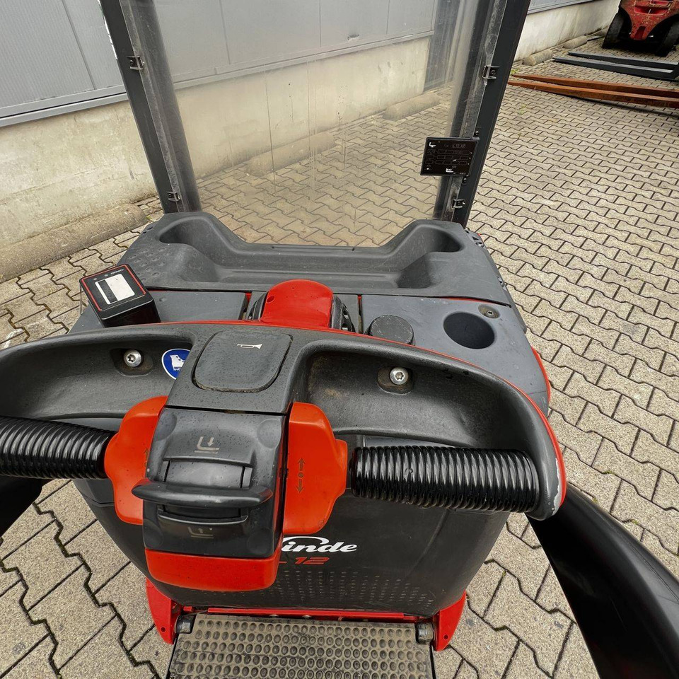 Linde L12AP (133) - Штабелер: фото 5 Linde L12AP (133) - Штабелер: фото 5