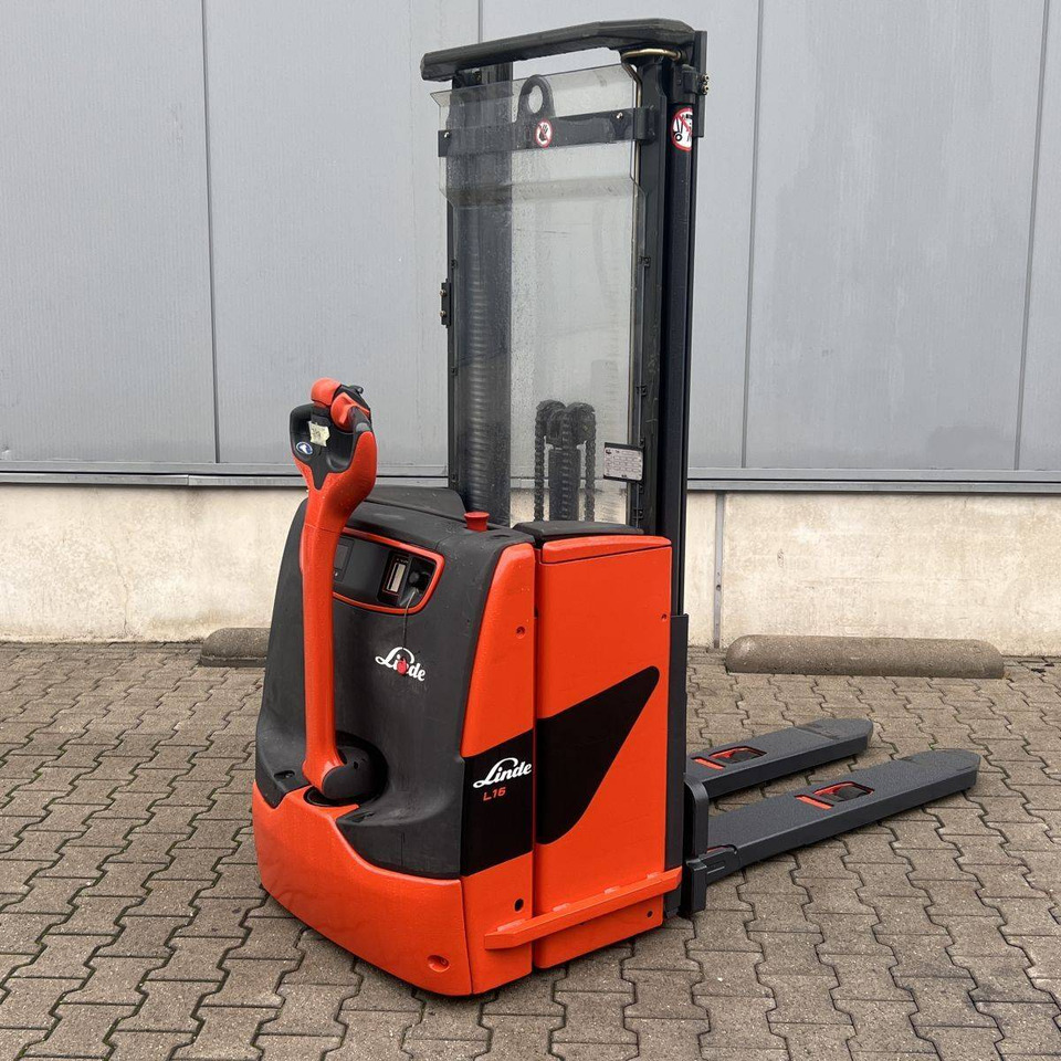Linde L16 (1173) - Штабелер: фото 1 Linde L16 (1173) - Штабелер: фото 1
