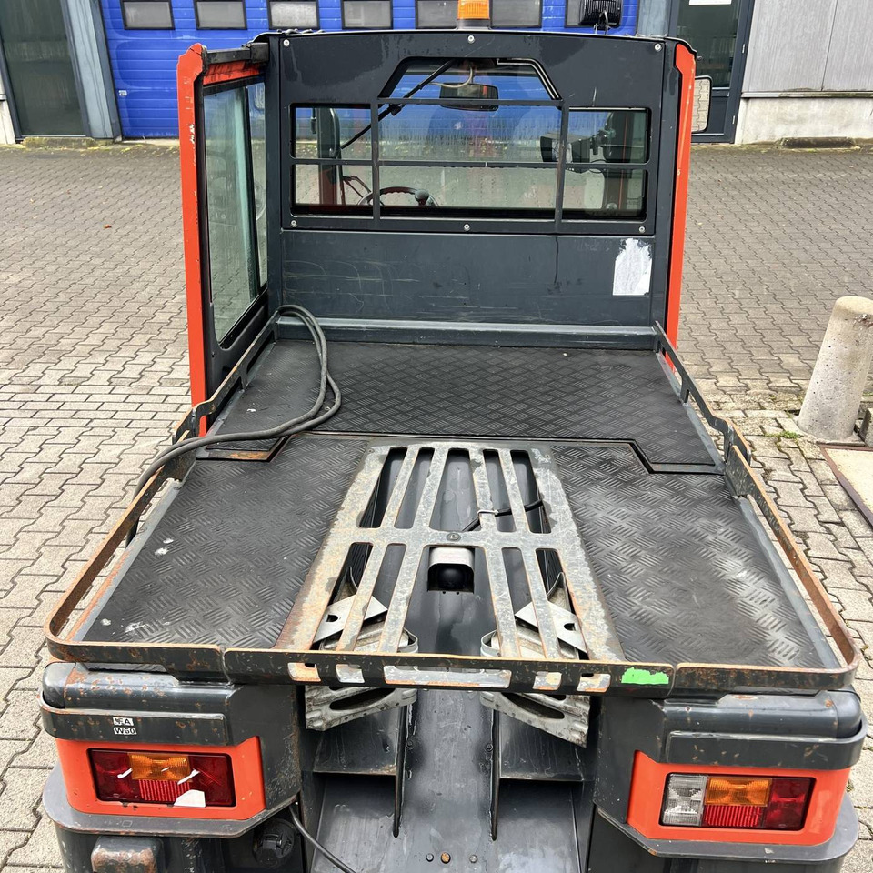 Linde P250 SWB (127) - Складской тягач: фото 2 Linde P250 SWB (127) - Складской тягач: фото 2