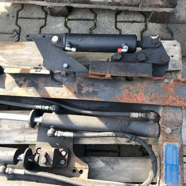 CASCADE FORKPOSITIONER WITH SEPARATE SIDE SHIFT - Навесное оборудование: фото 4 CASCADE FORKPOSITIONER WITH SEPARATE SIDE SHIFT - Навесное оборудование: фото 4