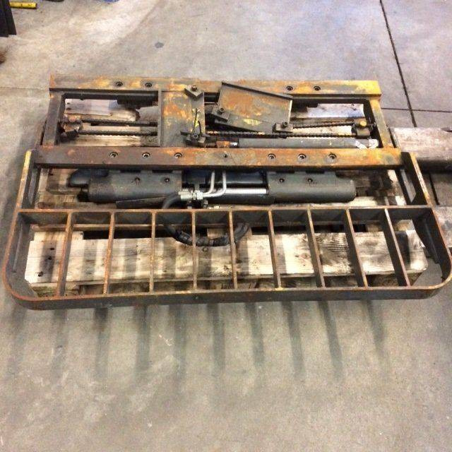 Kaup Fork positioner with separate sideshift - Навесное оборудование: фото 2 Kaup Fork positioner with separate sideshift - Навесное оборудование: фото 2