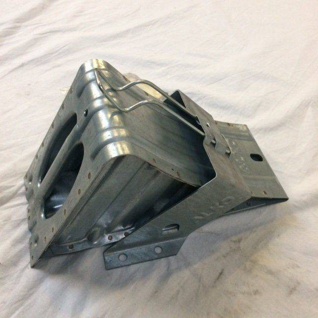 Wheel Chock E36Z-76051 DIN76051 - Кабина и интерьер для Погрузочно-разгрузочной техники: фото 3 Wheel Chock E36Z-76051 DIN76051 - Кабина и интерьер для Погрузочно-разгрузочной техники: фото 3