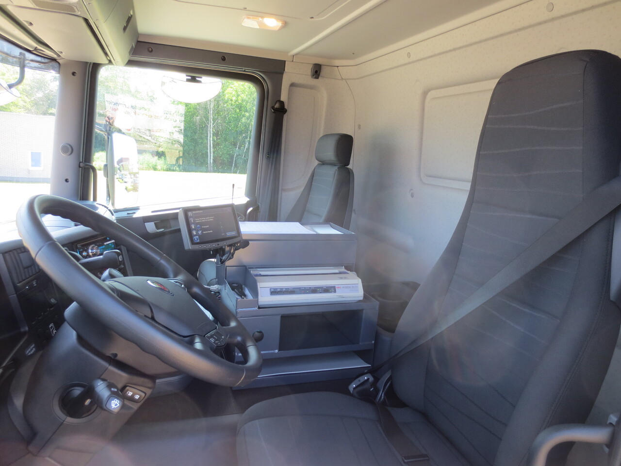 Фото интерьера 1: SCANIA G370 в лизинг SCANIA G370