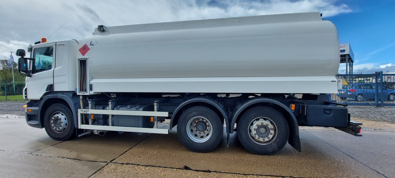 Грузовик-цистерна для транспортировки топлива SCANIA PRT, P310, P380 (lot of 3): фото 25