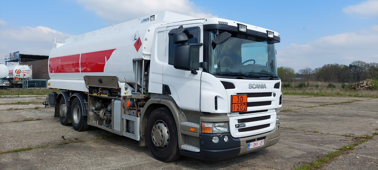 Грузовик-цистерна для транспортировки топлива SCANIA PRT, P310, P380 (lot of 3): фото 32