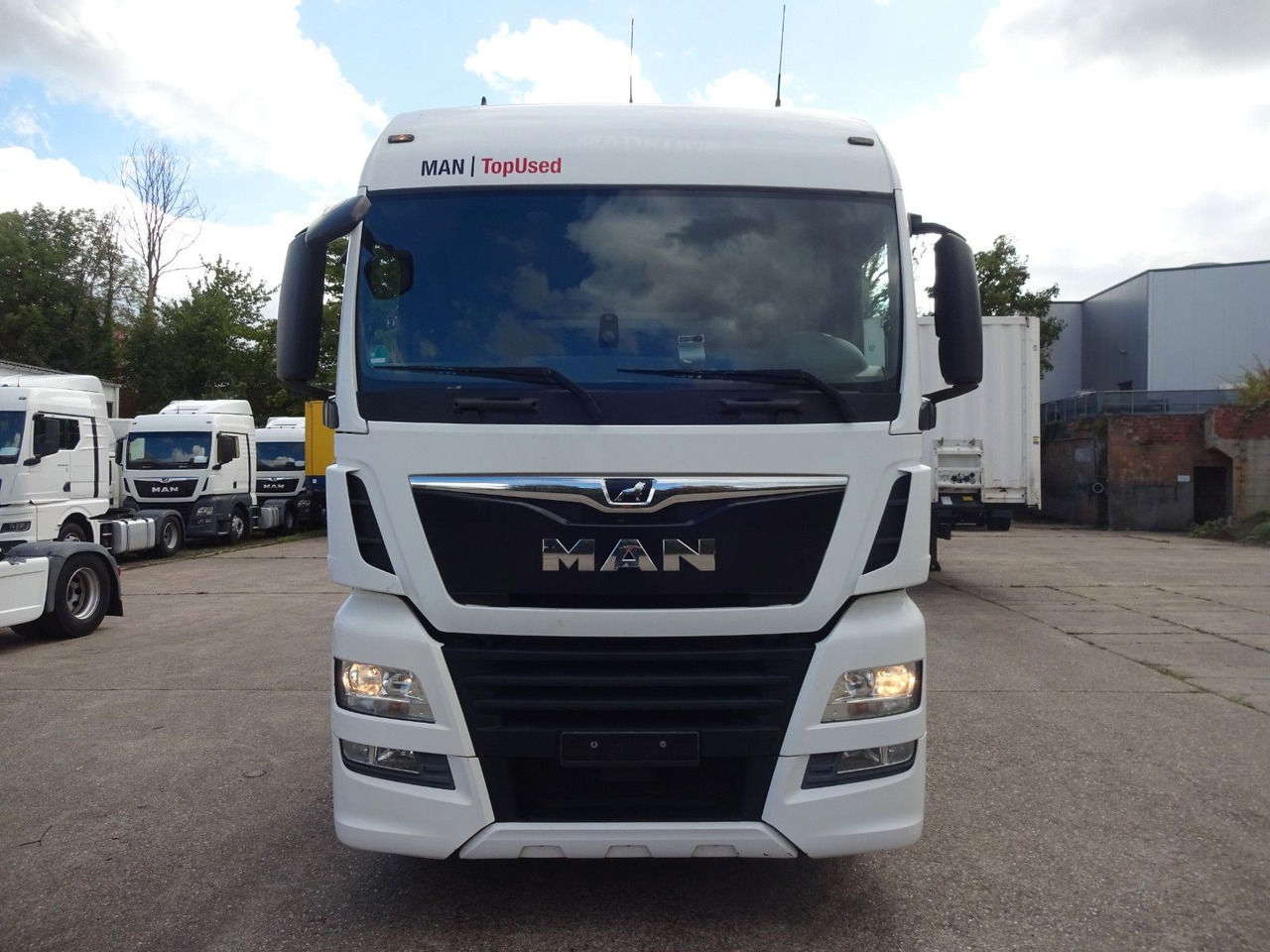 MAN TGX 18.460, XLX, ACC, 2 x Tank - Тягач: фото 2 MAN TGX 18.460, XLX, ACC, 2 x Tank - Тягач: фото 2