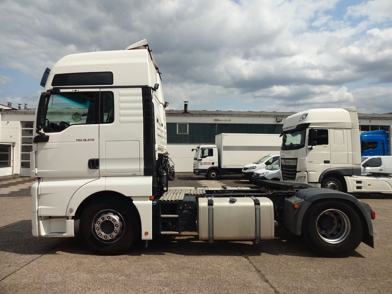 MAN TGX 18.470, XXL, ACC, 2 x Tank, Standklima - Тягач: фото 4 MAN TGX 18.470, XXL, ACC, 2 x Tank, Standklima - Тягач: фото 4