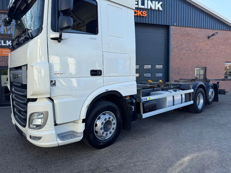 DAF XF 480 6X2 SSC FAR BDF Retarder Top zustand 364.900KM - Грузовик-контейнеровоз/ Сменный кузов: фото 5 DAF XF 480 6X2 SSC FAR BDF Retarder Top zustand 364.900KM - Грузовик-контейнеровоз/ Сменный кузов: фото 5