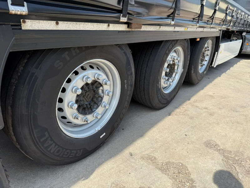 Тентованный полуприцеп Krone SD Liftas 2 ton laadklep, top conditie APK 05-2026: фото 16