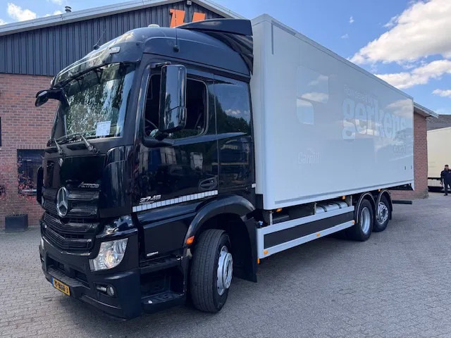Mercedes-Benz 2748 6X2 Bigspace AHK 598.765M! 8.1M Heiwo box, Stuuras, Top condition - Грузовик с закрытым кузовом: фото 1 Mercedes-Benz 2748 6X2 Bigspace AHK 598.765M! 8.1M Heiwo box, Stuuras, Top condition - Грузовик с закрытым кузовом: фото 1