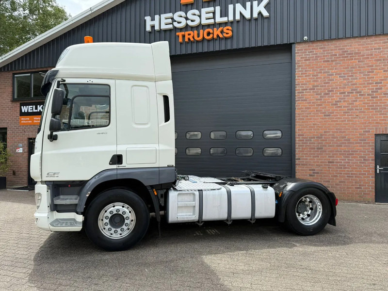 DAF CF 440 4X2 Space Cab Side skirts ACC NL Truck - Тягач: фото 2 DAF CF 440 4X2 Space Cab Side skirts ACC NL Truck - Тягач: фото 2
