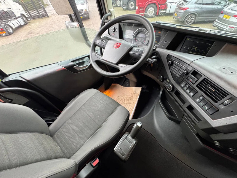 Volvo FH 460 Dual clutch 2X tank Standairco 689.009KM! Alcoa - Тягач: фото 5 Volvo FH 460 Dual clutch 2X tank Standairco 689.009KM! Alcoa - Тягач: фото 5