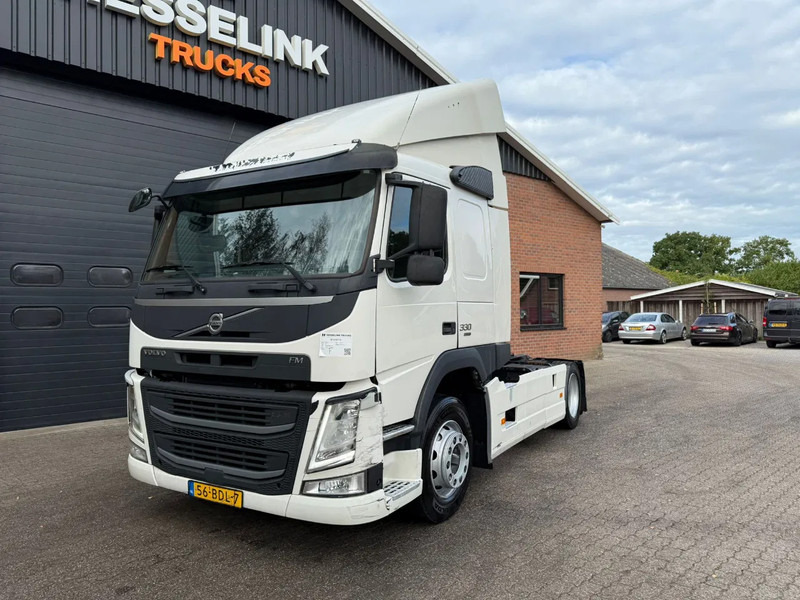 Volvo FM 330 Slaapcabine Side skirts NL Truck APK/TUV 05-2026 - Тягач: фото 1 Volvo FM 330 Slaapcabine Side skirts NL Truck APK/TUV 05-2026 - Тягач: фото 1