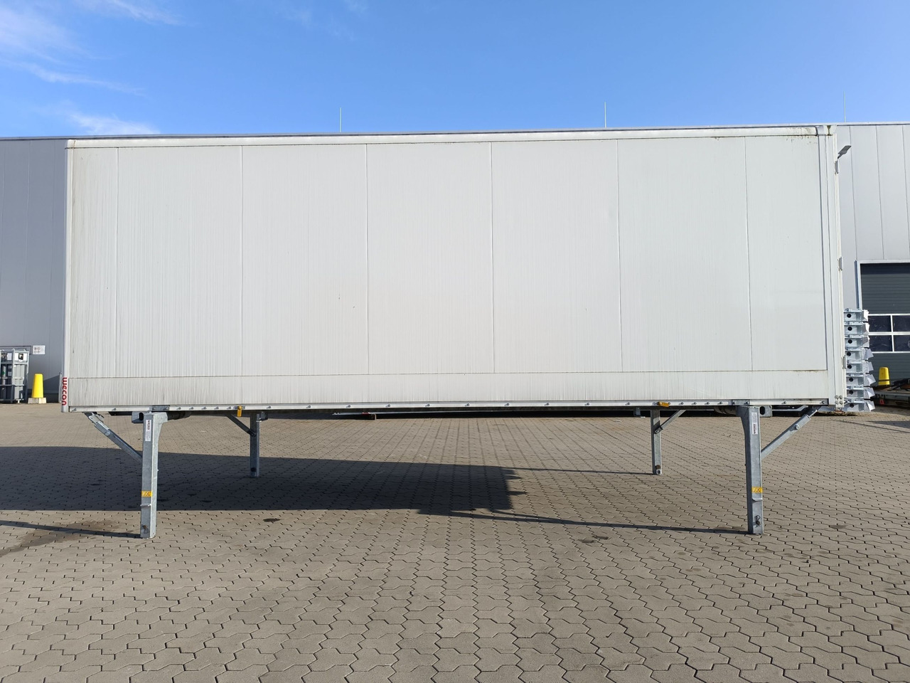 BDF-System, 7.450 mm lang, SONDERPREIS MESSEAUFBAU, - Сменный кузов - фургон: фото 1 BDF-System, 7.450 mm lang, SONDERPREIS MESSEAUFBAU, - Сменный кузов - фургон: фото 1