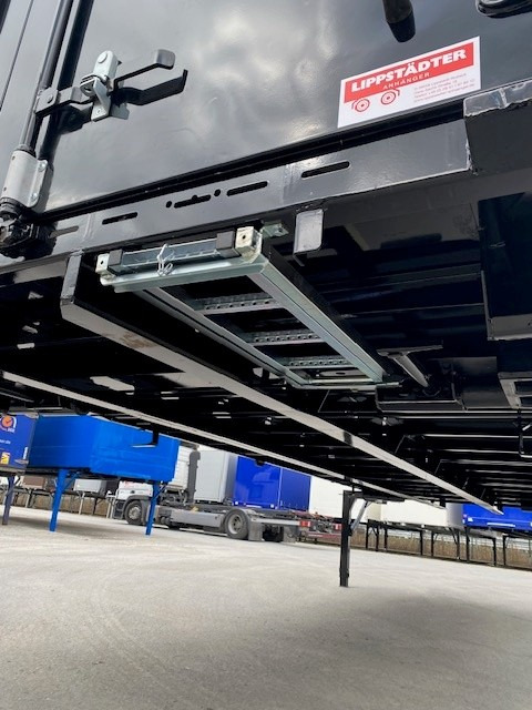 Krone BDF-System, 7.450 mm lang, Eckhöhe: 2.750 mm. - Тентованный кузов: фото 2 Krone BDF-System, 7.450 mm lang, Eckhöhe: 2.750 mm. - Тентованный кузов: фото 2