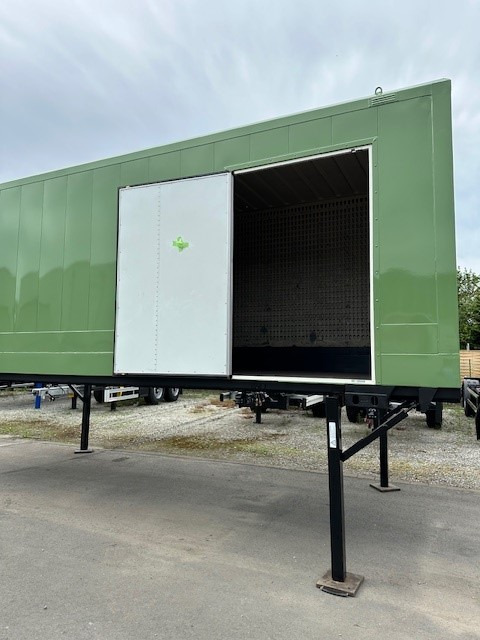 Krone BDF-System, 7.450 mm lang, LACK NEU! - Сменный кузов - фургон: фото 2 Krone BDF-System, 7.450 mm lang, LACK NEU! - Сменный кузов - фургон: фото 2