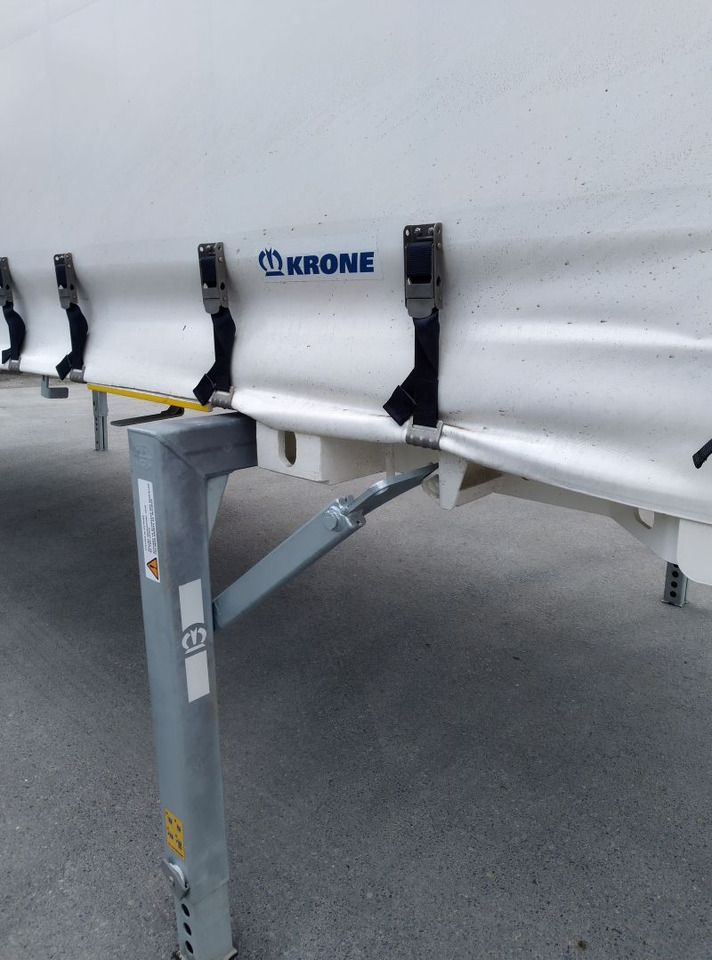 Krone BDF-System, 7.820 mm lang. - Тентованный кузов: фото 1 Krone BDF-System, 7.820 mm lang. - Тентованный кузов: фото 1