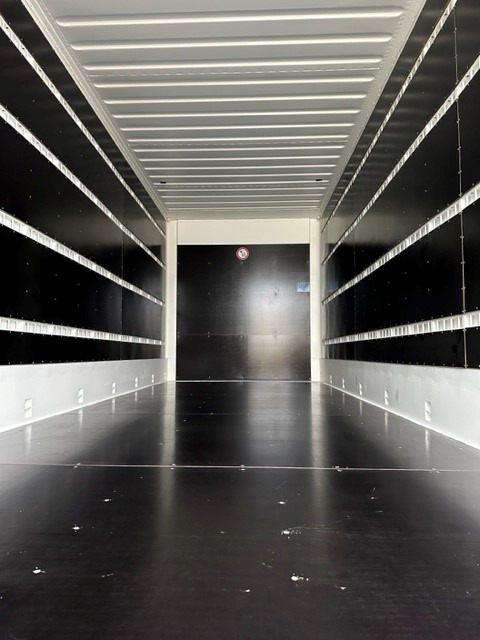 Krone Stahl-Glattwand Wechselkoffer, BDF-System, 7.450 mm lang - Сменный кузов - фургон: фото 3 Krone Stahl-Glattwand Wechselkoffer, BDF-System, 7.450 mm lang - Сменный кузов - фургон: фото 3