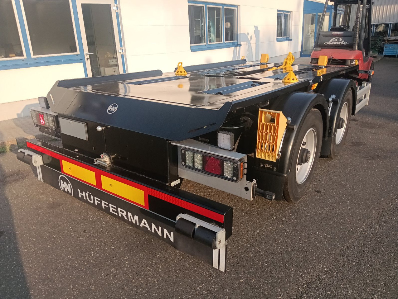 Hüffermann 2-ACHS-MINI-CARRIER MULTIFIX verzinkt NEU BPW Hüffermann 2-ACHS-MINI-CARRIER MULTIFIX verzinkt NEU BPW - Прицеп мультилифт/ Бункеровоз: фото 1 Hüffermann 2-ACHS-MINI-CARRIER MULTIFIX verzinkt NEU BPW Hüffermann 2-ACHS-MINI-CARRIER MULTIFIX verzinkt NEU BPW - Прицеп мультилифт/ Бункеровоз: фото 1
