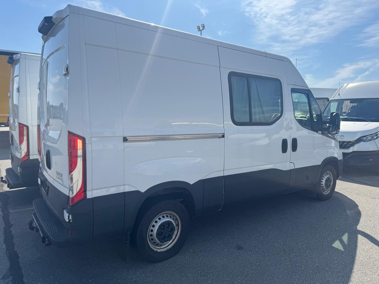 Iveco Daily Kasten HKa 35S21 V WB3520 AHK, Standheizun - Цельнометаллический фургон: фото 3 Iveco Daily Kasten HKa 35S21 V WB3520 AHK, Standheizun - Цельнометаллический фургон: фото 3