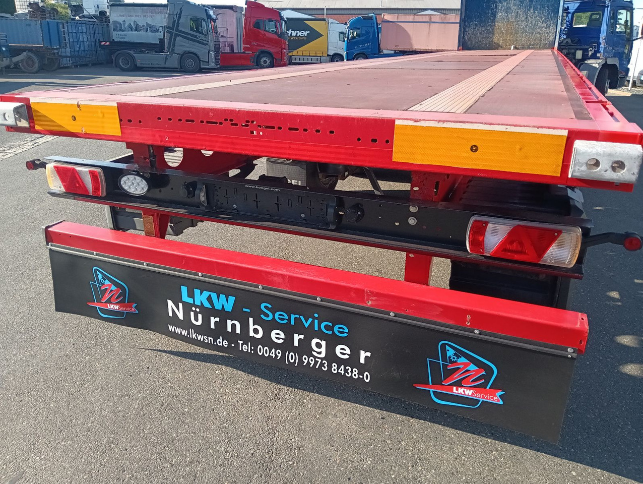 Kögel SN24 Plateau 7xRungen,Palettenkasten, Überbreite - Полуприцеп бортовой/ Платформа: фото 1 Kögel SN24 Plateau 7xRungen,Palettenkasten, Überbreite - Полуприцеп бортовой/ Платформа: фото 1