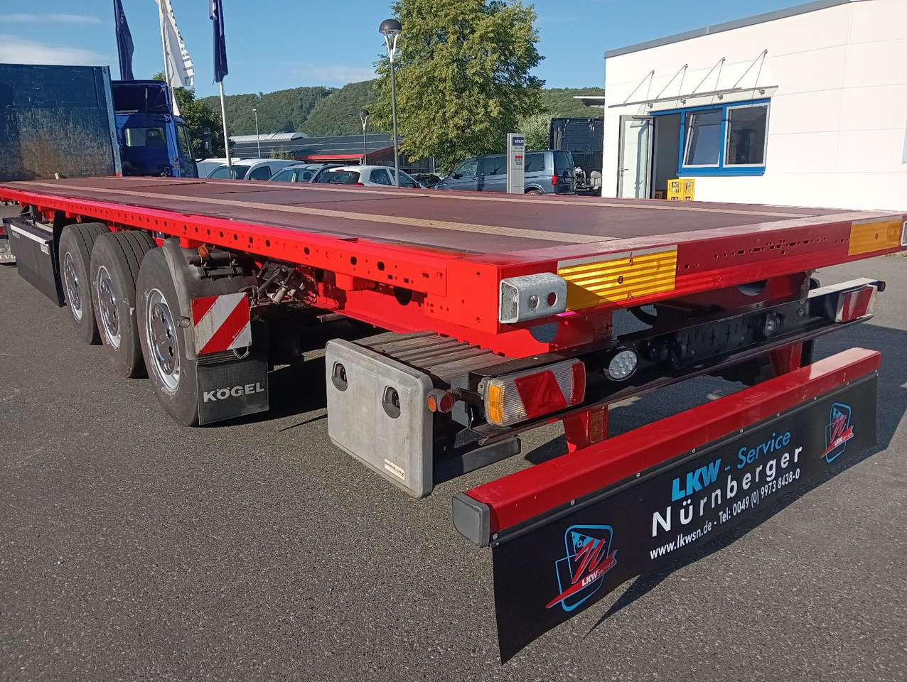 Kögel SN24 Plateau 7xRungen,Palettenkasten, Überbreite - Полуприцеп бортовой/ Платформа: фото 2 Kögel SN24 Plateau 7xRungen,Palettenkasten, Überbreite - Полуприцеп бортовой/ Платформа: фото 2