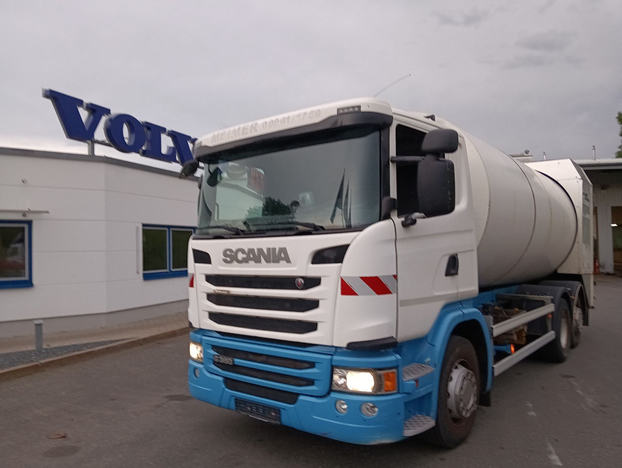 Scania G360 6x2 RETARDER FAUN ROTOPRESS 521L Zöller 230 - Мусоровоз: фото 4 Scania G360 6x2 RETARDER FAUN ROTOPRESS 521L Zöller 230 - Мусоровоз: фото 4