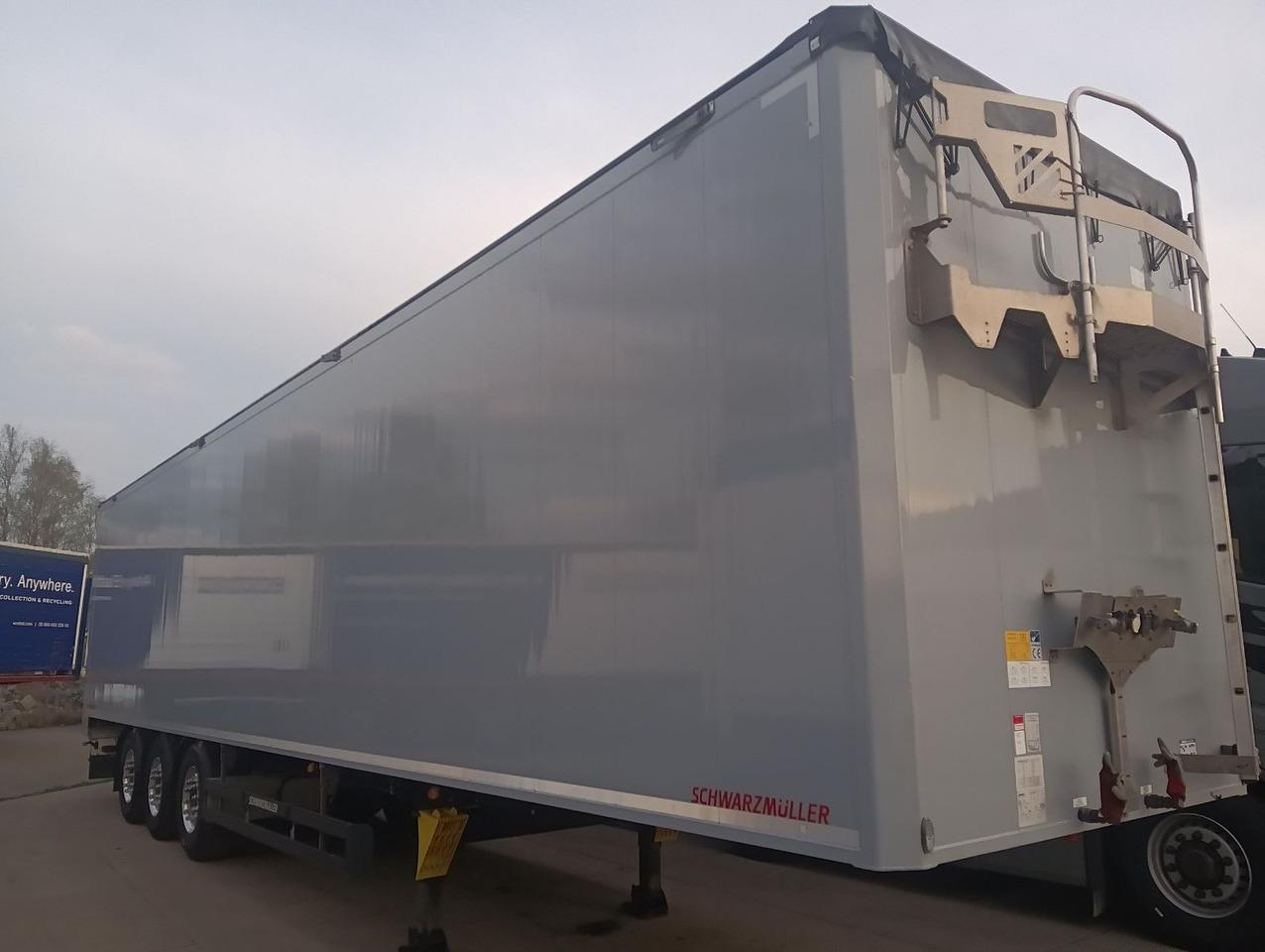 Schwarzmüller 3-Achs8mm VollALU -FULL OPTION 91m3 7450kg,ALCOA - Полуприцеп с подвижным полом: фото 2 Schwarzmüller 3-Achs8mm VollALU -FULL OPTION 91m3 7450kg,ALCOA - Полуприцеп с подвижным полом: фото 2