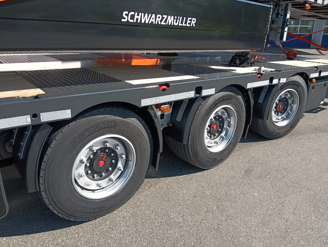 Полуприцеп бортовой/ Платформа Schwarzmüller 3Achs Tele Rampen TwistLock40+2x20"SAF Lenk+Lift: фото 21