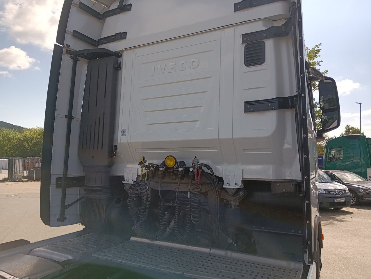Iveco S-WAY AS440 P490 INTARDERSpoilerStandklima 2xTan - Тягач: фото 4 Iveco S-WAY AS440 P490 INTARDERSpoilerStandklima 2xTan - Тягач: фото 4